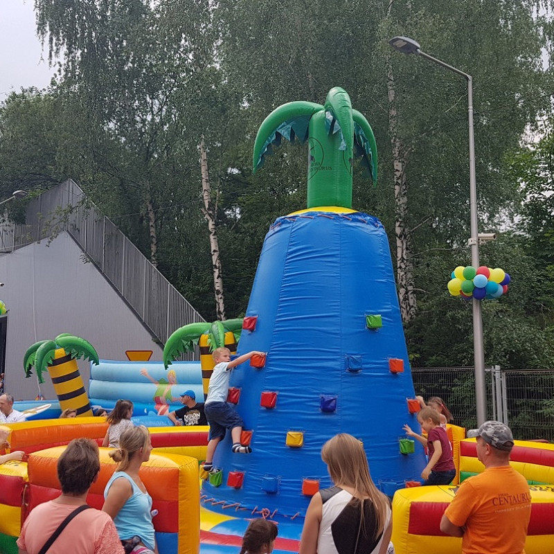 Hala namiotowa z pełnym wyposażeniem technicznym