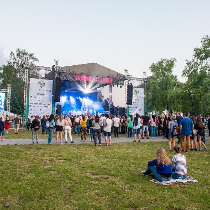 estradowy sprzęt nagłaśniający na festiwale